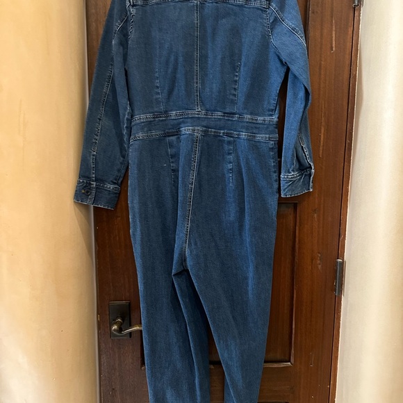 Madewell Denim Slim Coverall Jumpsuit in Stanwick Wash size 12 - Picture 3 of 5